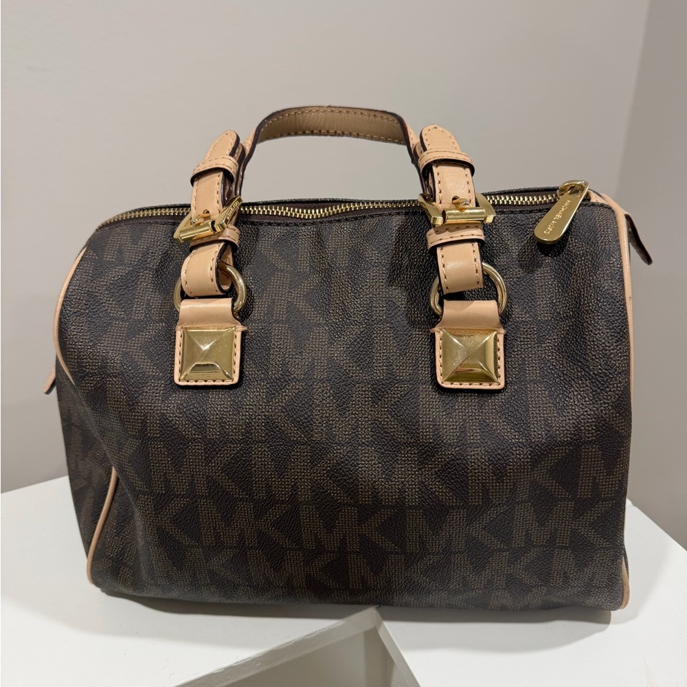 Michael Kors Signature Logo Handbag - Picture 3 of 3